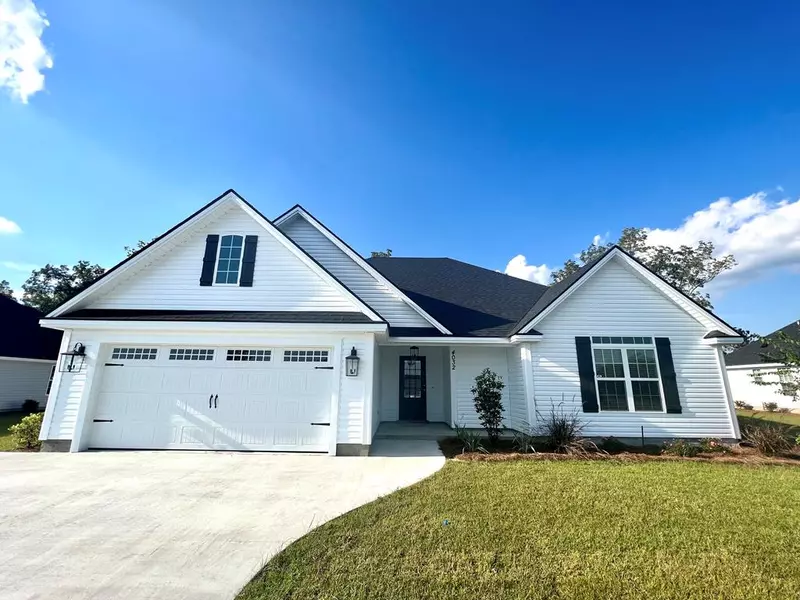 4032 Landings Circle, Hahira, GA 31632