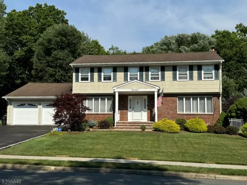 19 Knox Ter, Totowa Boro, NJ 07512