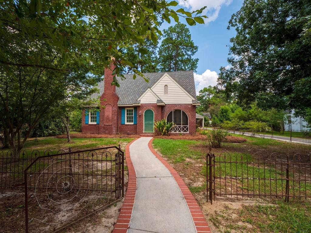 Valdosta, GA 31601,204 High Street