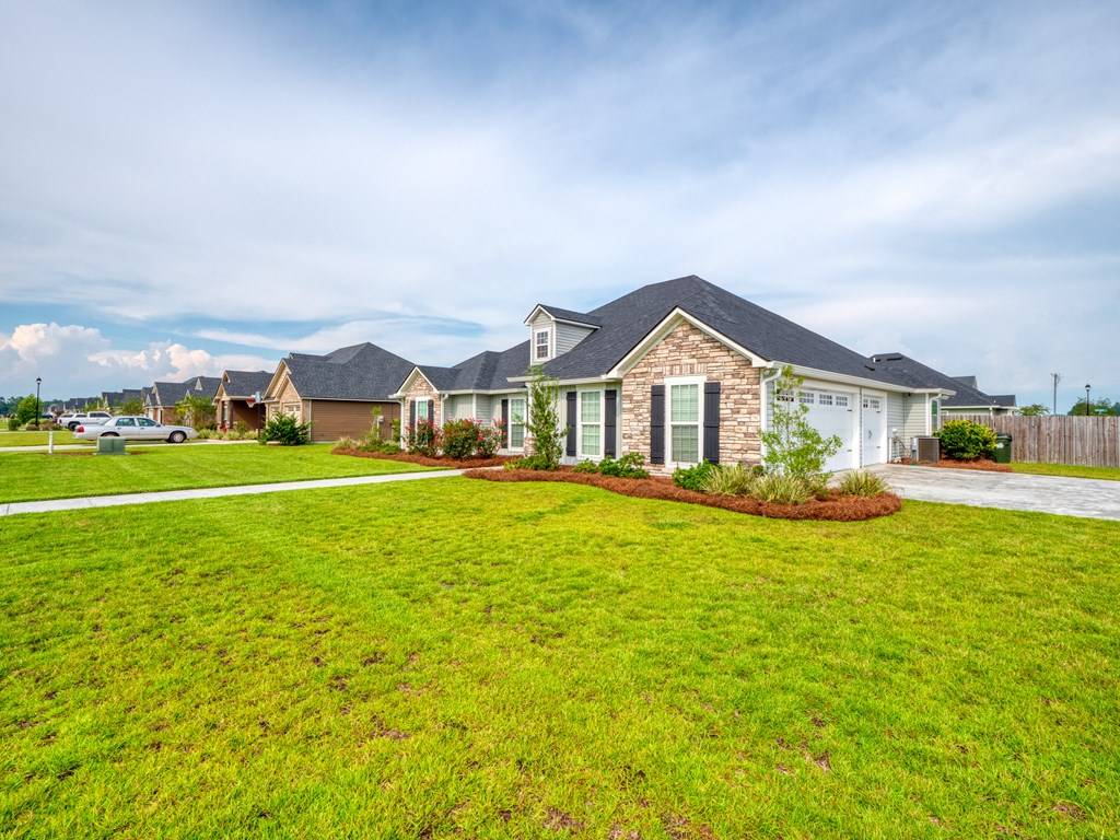 Valdosta, GA 311605,3900 Valiant Court