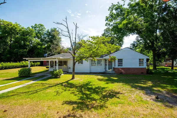 307 S Cleveland Avenue, Adel, GA 31620