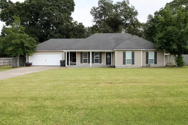 62 Eleanor Pl., Ray City, GA 31645