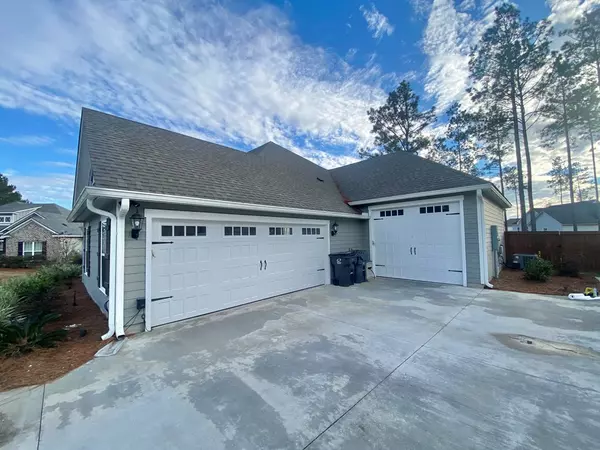 Hahira, GA 31632,7345 Twisted Oak Circle