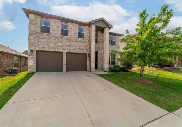 3808 Harbour Mist Trail,  Denton,  TX 76208