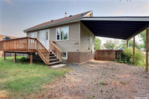 239 Cambridge STREET,  Prince Albert,  SK S6V 2Y2