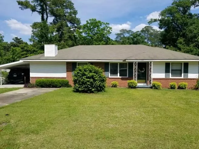 609 S Laurel Ave., Adel, GA 31620