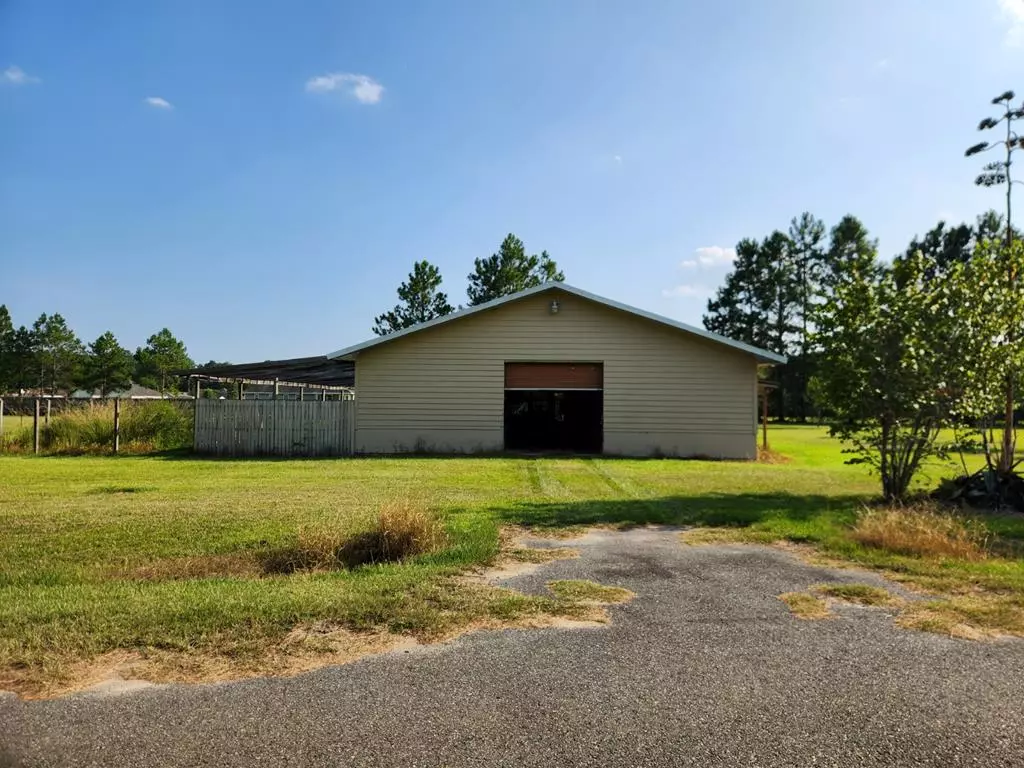 Adel, GA 31620,3001 Ettral Avenue