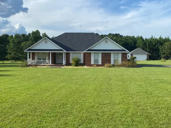 8019 Val Del Road, Adel, GA 31620