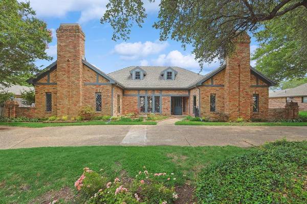 1908 Deerfield Drive, Plano, TX 75023