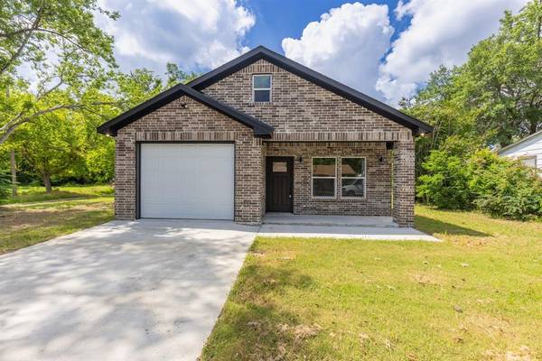 604 Putman Street, Sulphur Springs, TX 75482