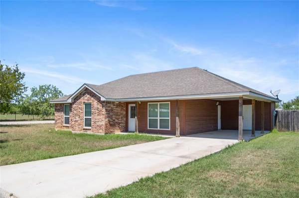 351 Roanoke Avenue, Brownwood, TX 76801