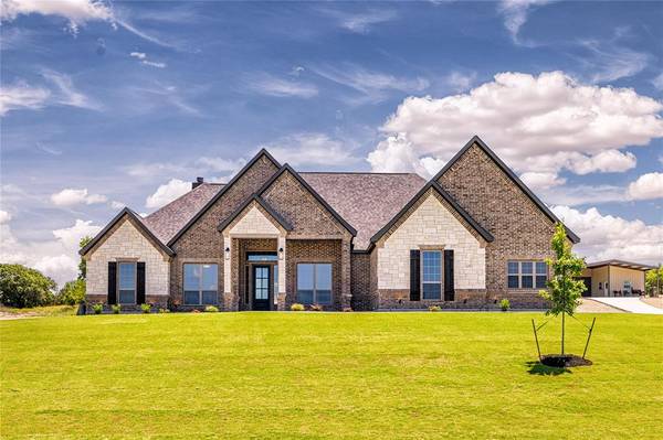 724 Burr Oak Lane, Weatherford, TX 76085