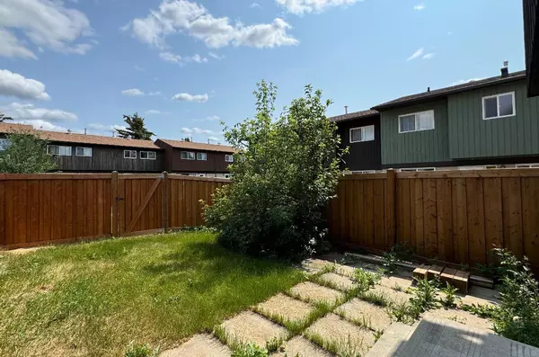 Grande Prairie, AB T8V 4R8,7818 Cedarwood PARK