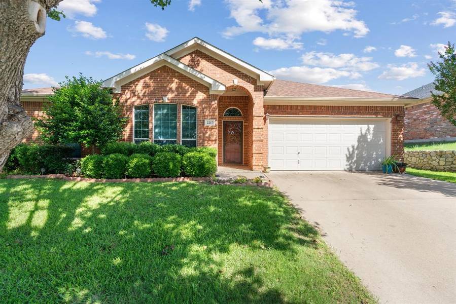 2217 Creek Side Drive, Weatherford, TX 76087