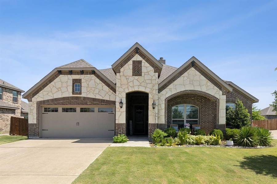 512 Grant Court, Waxahachie, TX 75165