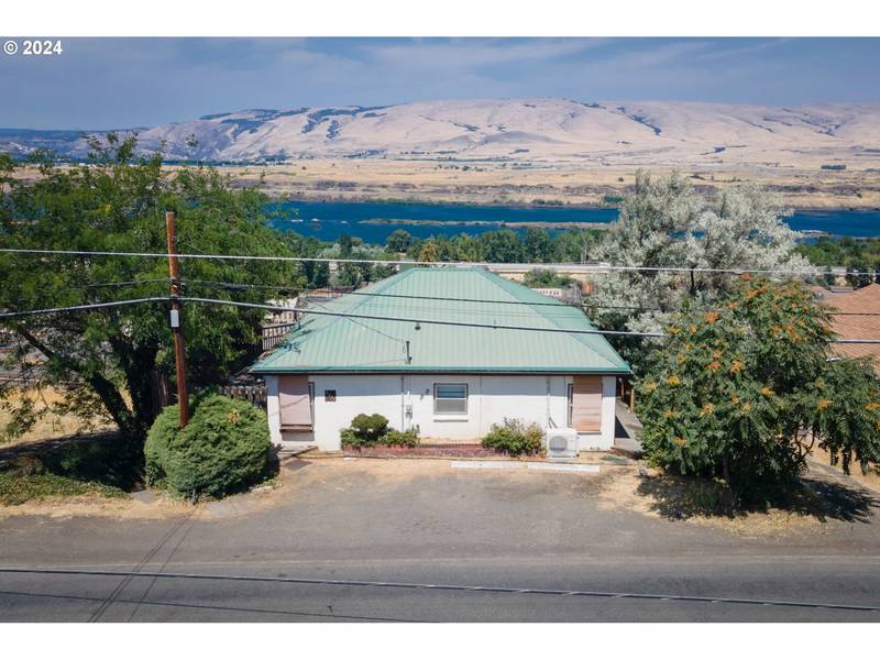 2531 OLD DUFUR RD, The Dalles, OR 97058