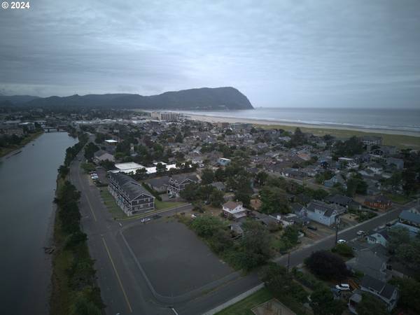 Seaside, OR 97138,460 10TH AVE