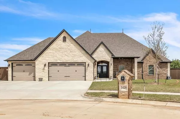 1428 Kimberlin Lane, Tuttle, OK 73089