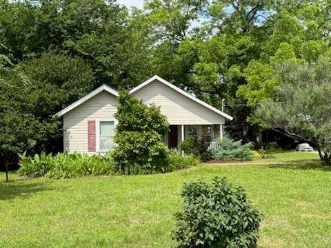 1108 Sherman Drive, Whitesboro, TX 76273