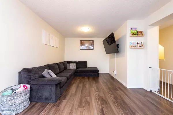 Calgary, AB T3N 0P9,209 Cityscape LN NE