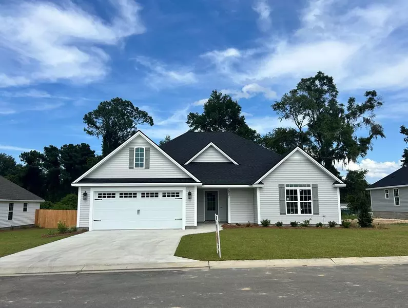 3937 Landings Circle, Hahira, GA 31632