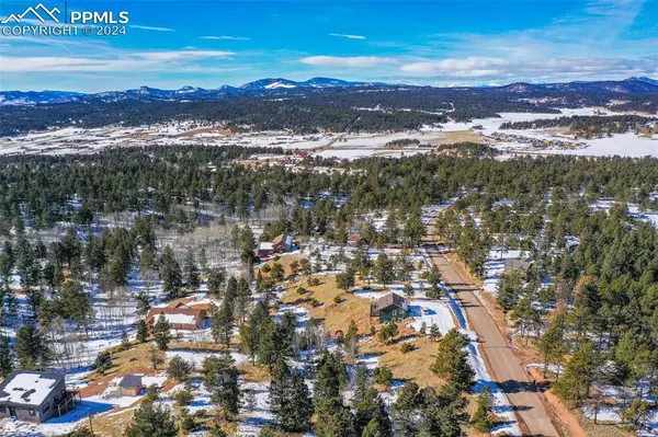 Florissant, CO 80816,738 N Mountain Estates RD