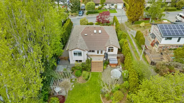 Saanich, BC V8Z 5L9,4445 Casa Linda Dr