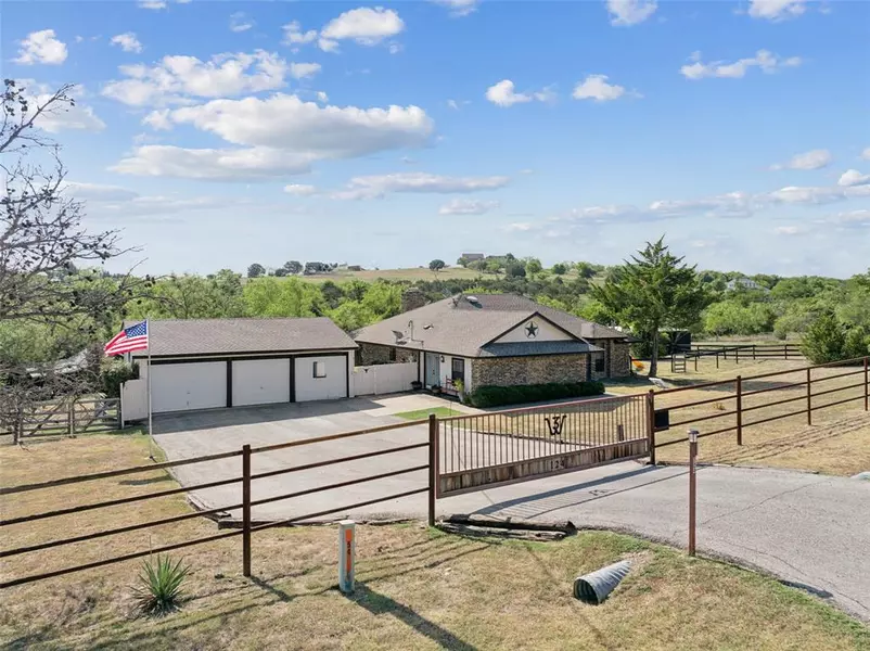 124 Ridgehill Drive, Aledo, TX 76008