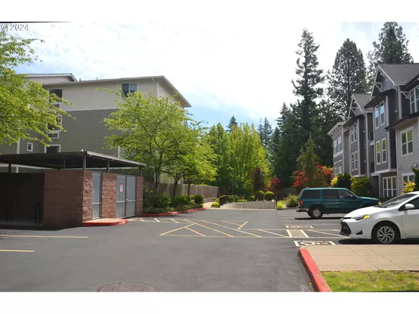 Gresham, OR 97030,1258 NW SHATTUCK WAY #302