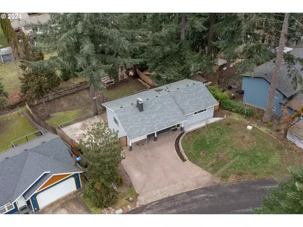 Estacada, OR 97023,891 NE FOOTHILLS DR