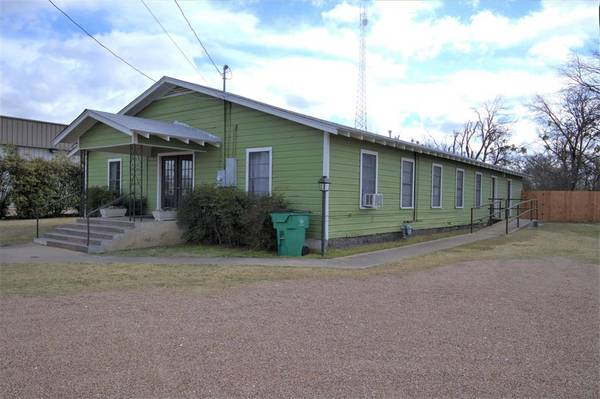 412 E South Loop, Stephenville, TX 76401