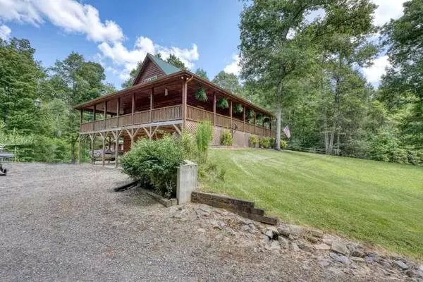 1394 Camp Creek Road, Murphy, NC 28906