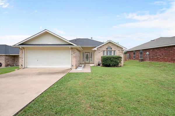 Alvarado, TX 76009,207 Comanche Trail