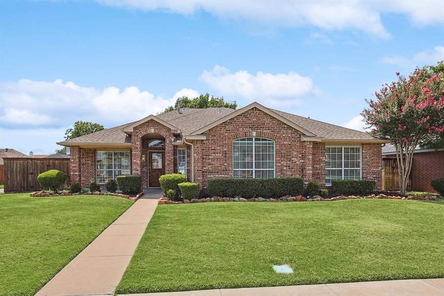 7129 Longo Drive, The Colony, TX 75056