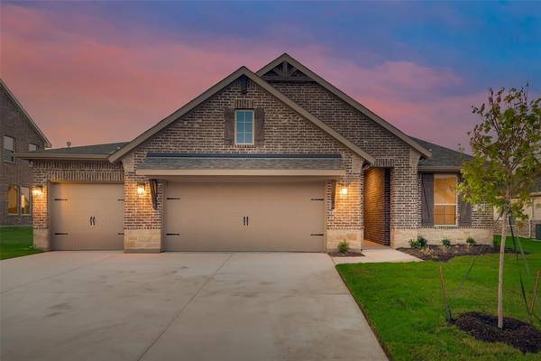 1433 Whitetail Lane, Azle, TX 76020