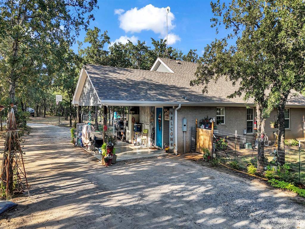 Paradise, TX 76073,211 Spring Valley Road