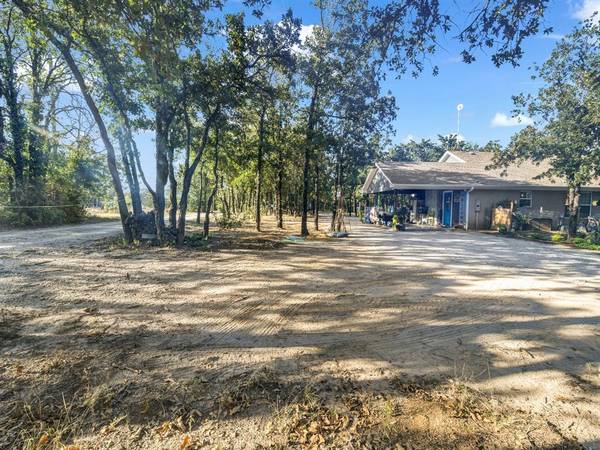 Paradise, TX 76073,211 Spring Valley Road