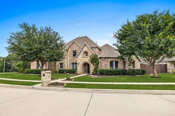 8020 Derby Run Drive, North Richland Hills, TX 76182