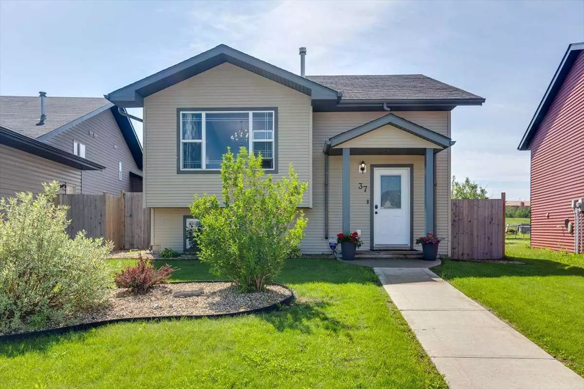 Blackfalds, AB T0M 0J0,37 Rolling Hills Close