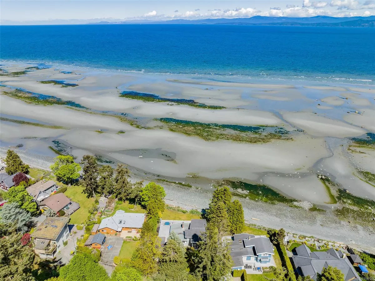 Qualicum Beach, BC V9K 1C7,1141 Butterball Dr