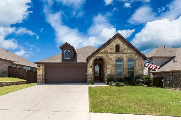 1207 Misty Ridge Drive, Justin, TX 76247