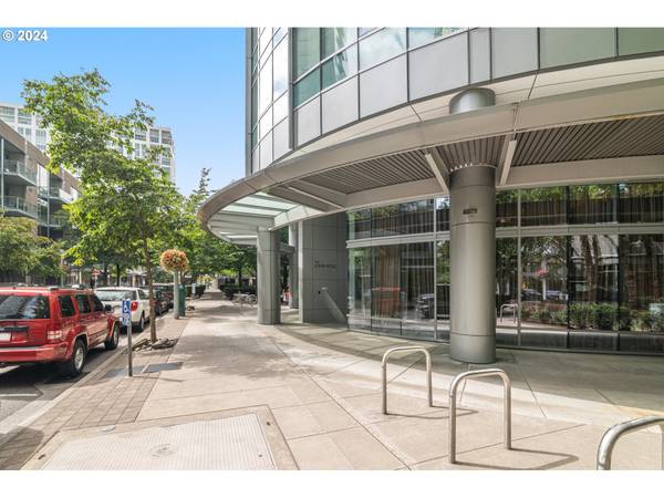 Portland, OR 97239,3601 S RIVER PKWY #1404