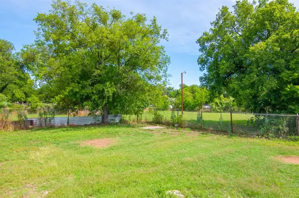 Brownwood, TX 76801,1607 Melwood Avenue