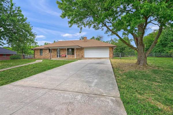 400 W Fraser Street,  Leonard,  TX 75452