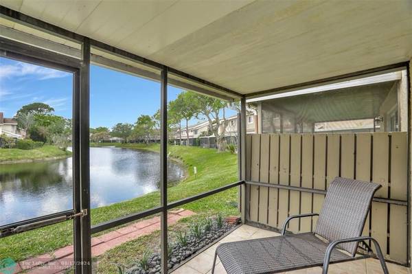 Deerfield Beach, FL 33442,2274 Discovery Cir  #2274