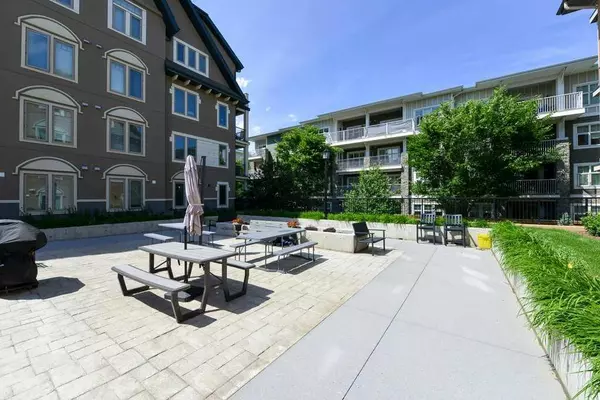 Calgary, AB T3M 3H4,30 Mahogany Mews SE #202