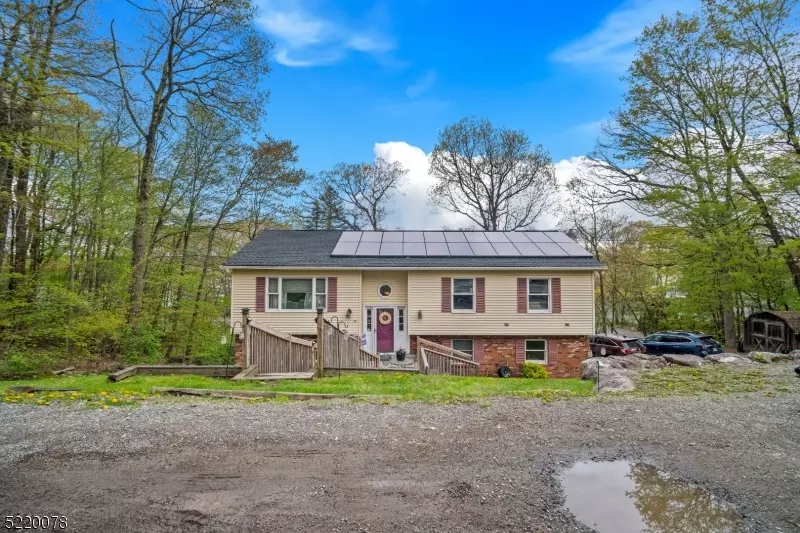 38 Flanders Rd, West Milford Twp., NJ 07421