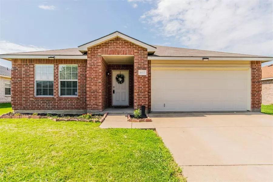 9025 Penny Lane, Fort Worth, TX 76123