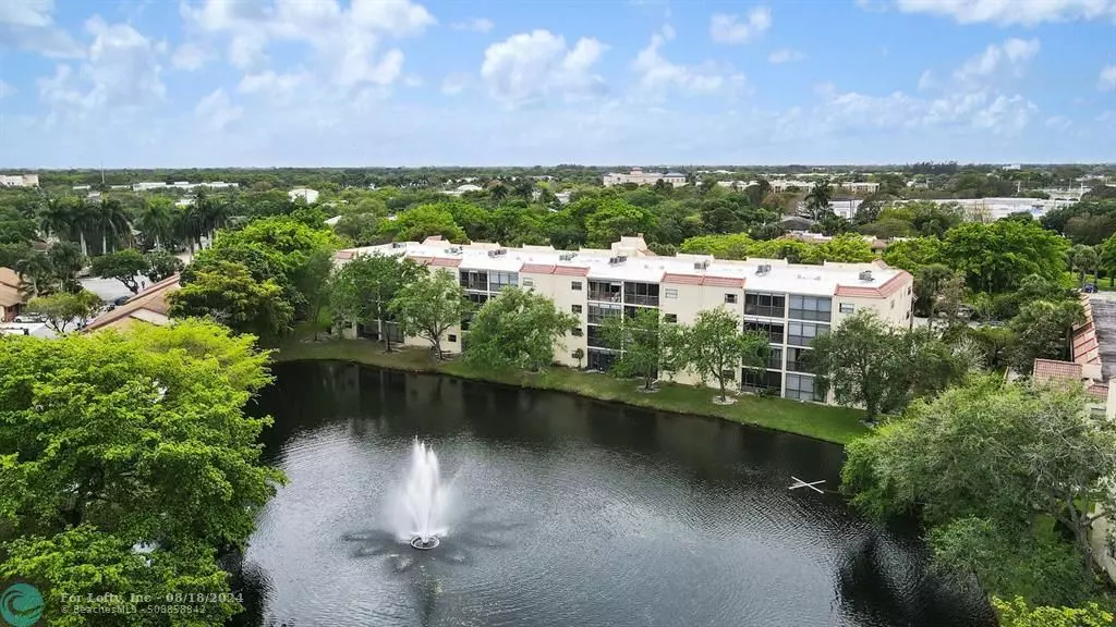 1734 Hammock Blvd  #302, Coconut Creek, FL 33063