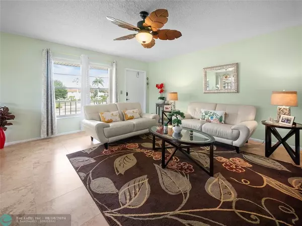 103 Royal Oak Drive  #206, Vero Beach, FL 32962